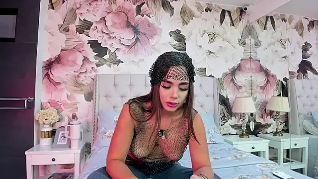 MaddyMay_ — naked  + oil boobs