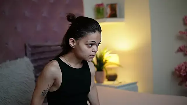 MaiaMini on StripChat 