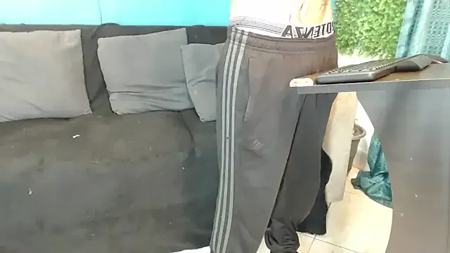 Marcus_and_Tony — show cum 2 boys