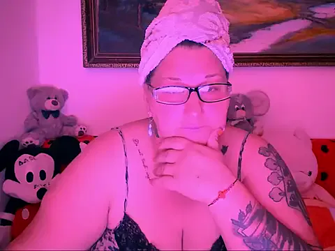 Marryllunax — buzz my toy and make me wetter - 