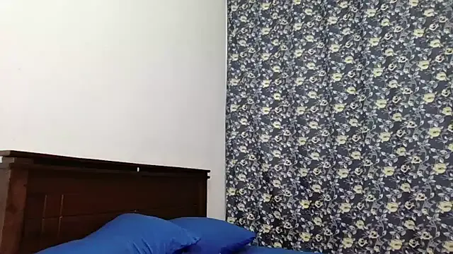 Maya_QueenSL on StripChat 