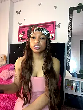Melany_Williams — Shake ass in the balcony