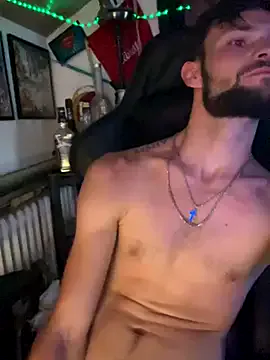 Mexxwell69 on StripChat 