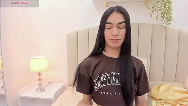Mia_thompson_19 — My ass wants to vibrate / Make me Cum