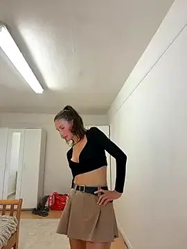 MilaRenee — GET MY BOOBS OUT 