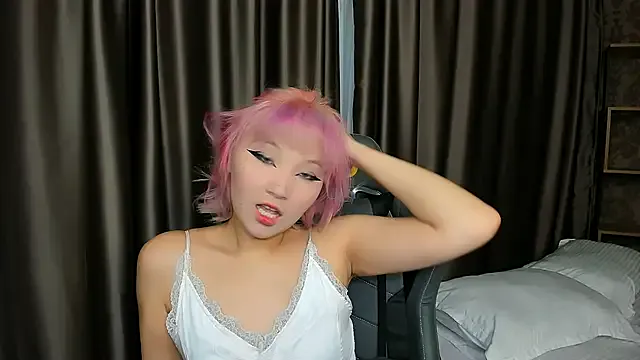 Milla_Aheo on StripChat 