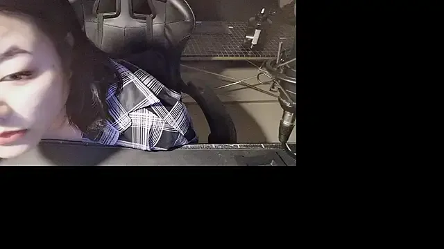 Mini1314 on StripChat 