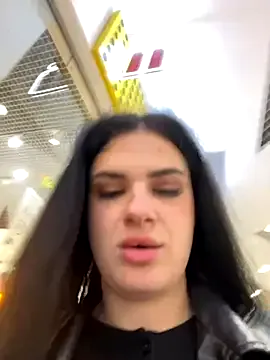 MiraReach — Squirting in the fitting room
