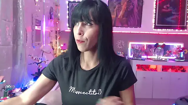 misscectito13 on StripChat 