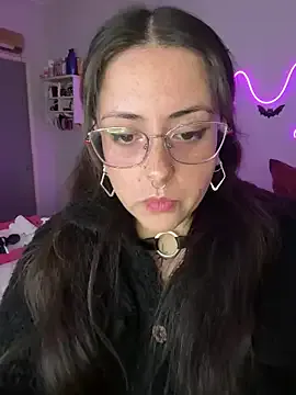 Mizztikaa on StripChat 
