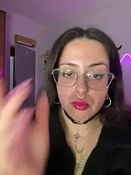Mizztikaa on StripChat 