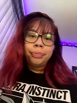 moan4mona — Honey  on feet 