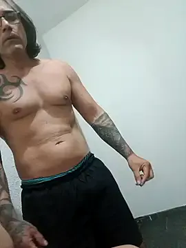 mogli7 — Vem ver o gostoso e a ruivinha metendo