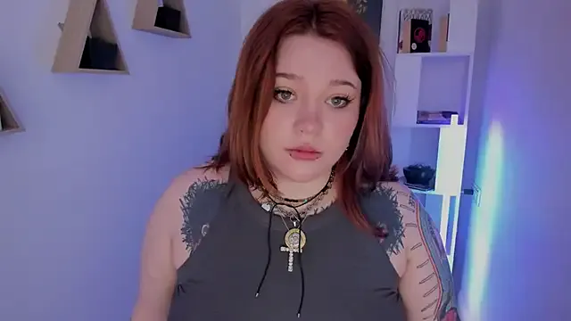 MoonLghte on StripChat 