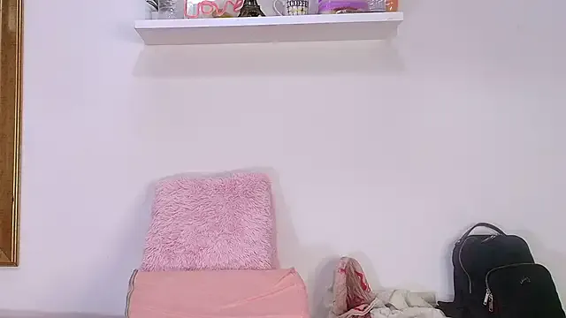 naia_blessed on StripChat 