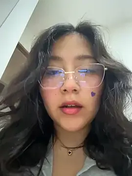 NamiNae — Fingers inside pussy