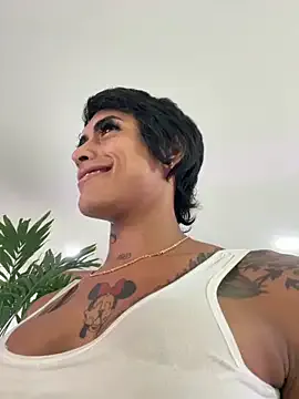 Nella_Dolls on StripChat 
