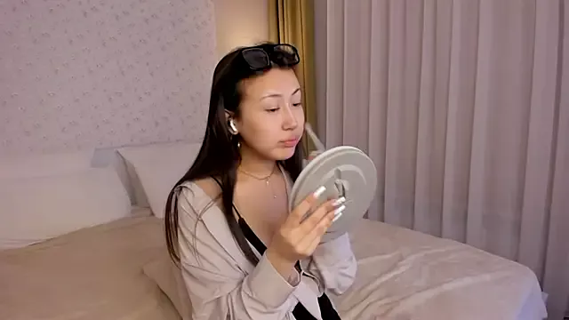 Nelly_Kimm on StripChat 