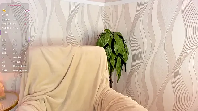 Nelly_Kimm — Dildo in my pussy