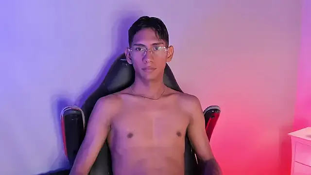 Nick_Collins18 — hi pm nick :)