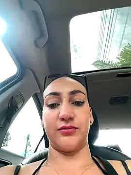 Ninabigtitied on StripChat 