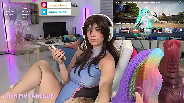 ninapoledance on StripChat 
