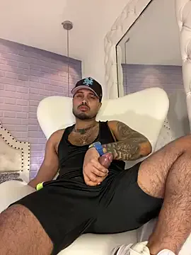 PapiStan on StripChat 