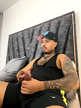 PapiStan on StripChat 