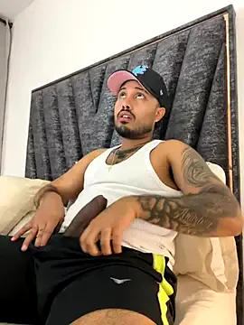 PapiStan on StripChat 