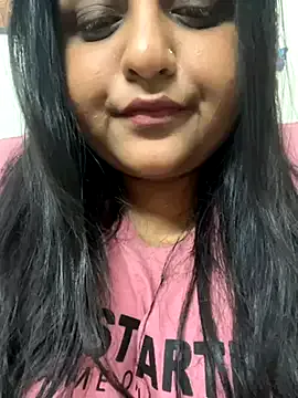 queen_sakhi24 on StripChat 