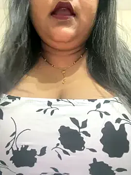 queen_sakhi24 on StripChat 
