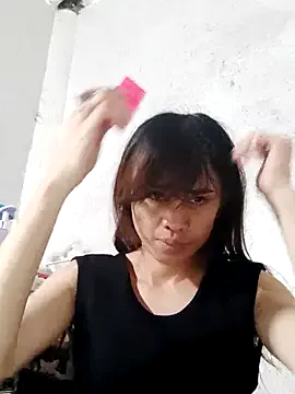 QueenSoreal on StripChat 