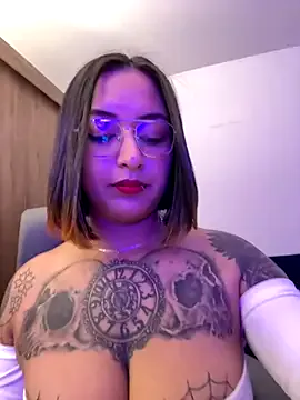 Rae_Lil_White — POV:NAKED RUB PUSSY +OIL IN ASS+BOOBS