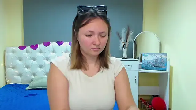 SallyVerda on StripChat 