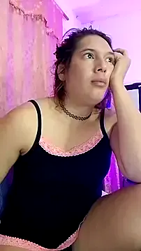 samanthaa_hot_ on StripChat 