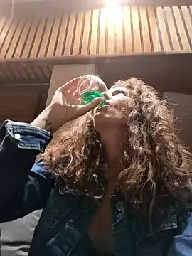 sansan2411 on StripChat 
