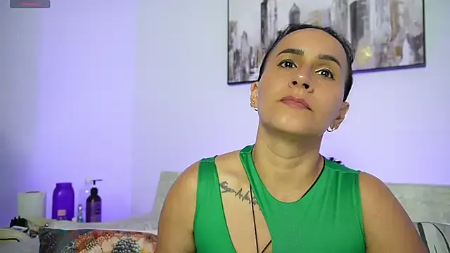 Sara_Charmy on StripChat 