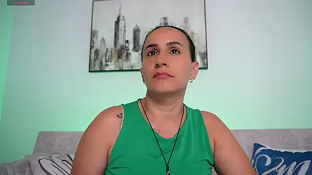 Sara_Charmy on StripChat 