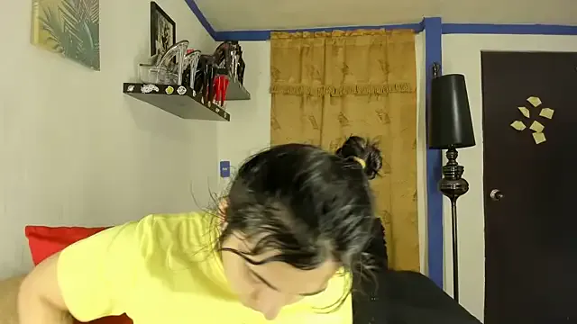 SARAMISHA on StripChat 