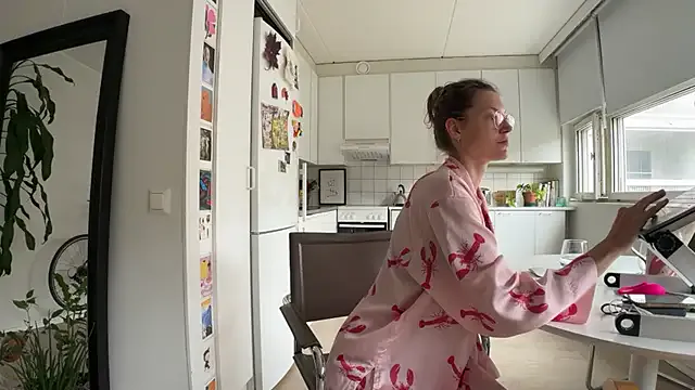 Scorpion_Peach — Say hi 