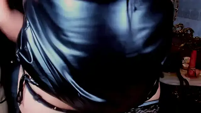 SelenaNoctis on StripChat 