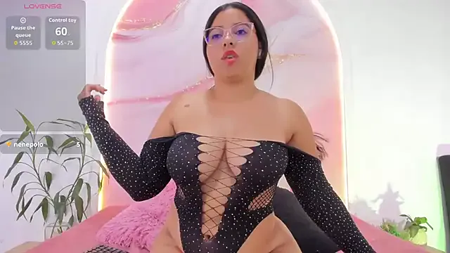 Sofii_Lopezz —  Show my wild side + 3 mnts domi play