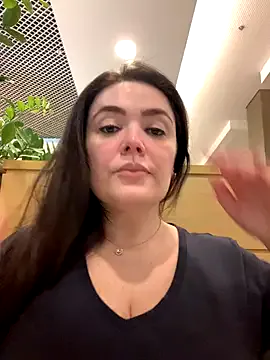Sophie_Eaton — Finger pussy in the mall bathroom 
