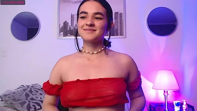 SoySaraa on StripChat 