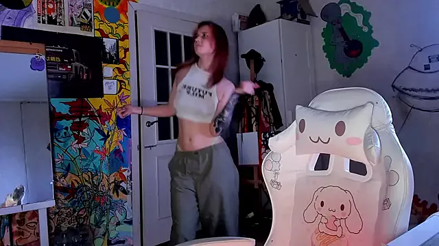 Sunny_Mouse_ on StripChat 