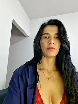 suzy20252 — Ficar so de calcinha