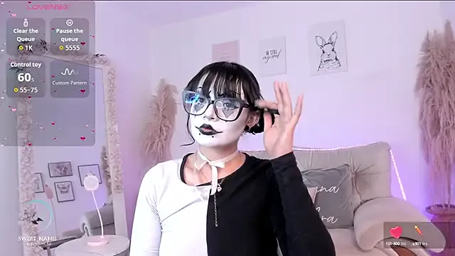 Sweet_Namii — Oil play on thighs And Pussy