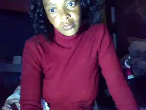 sweets_80 on StripChat 