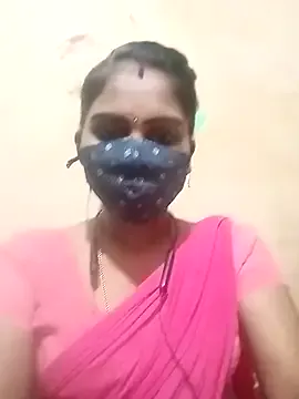 Tamil_roja17 — Freechat on StripChat