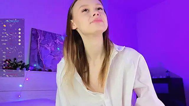 TaraSims on StripChat 